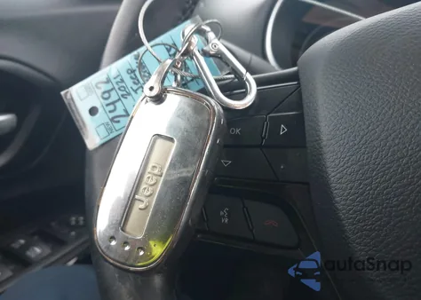 2021 Jeep Cherokee Altitude Fwd from USA, damaged, VIN 1C4PJLLB8MD173435